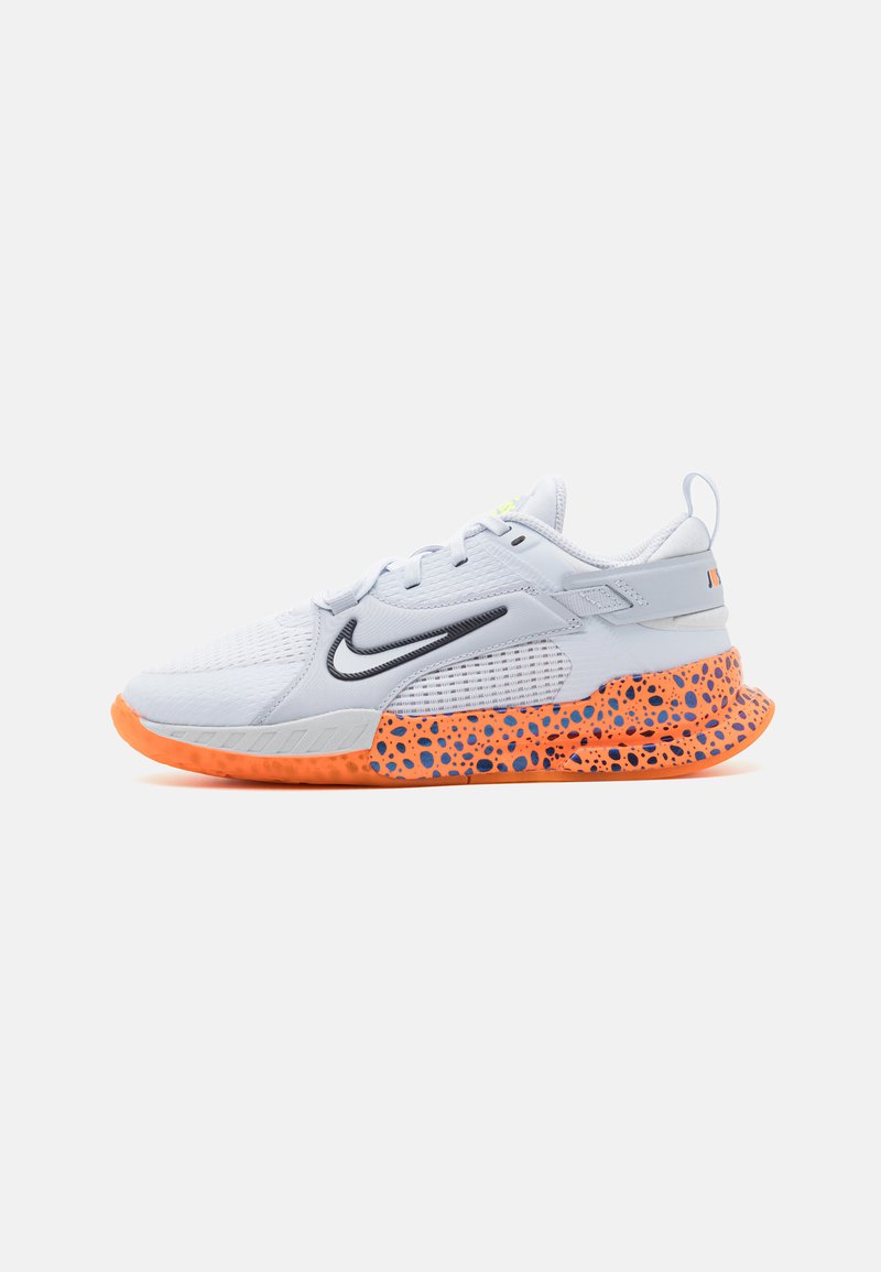 Nike Performance Nike Performance KIDS CROSSCOURT OLY UNISEX - Competition running shoes