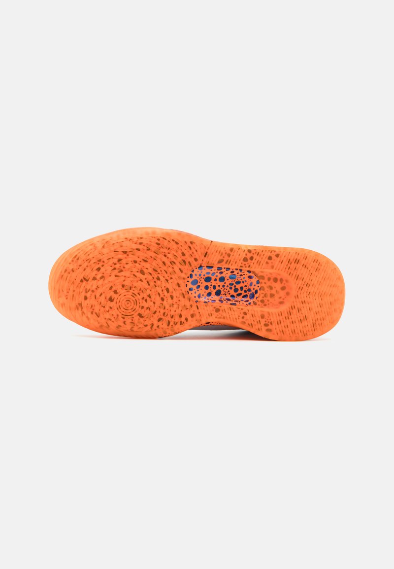 Nike Performance Nike Performance KIDS CROSSCOURT OLY UNISEX - Competition running shoes Nur für heute