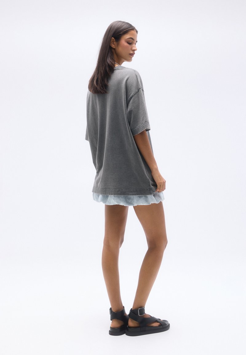 PULL&BEAR PULL&BEAR SHORT SLEEVE - Basic T-shirt - dark grey Begrenzt auf 3 Tage