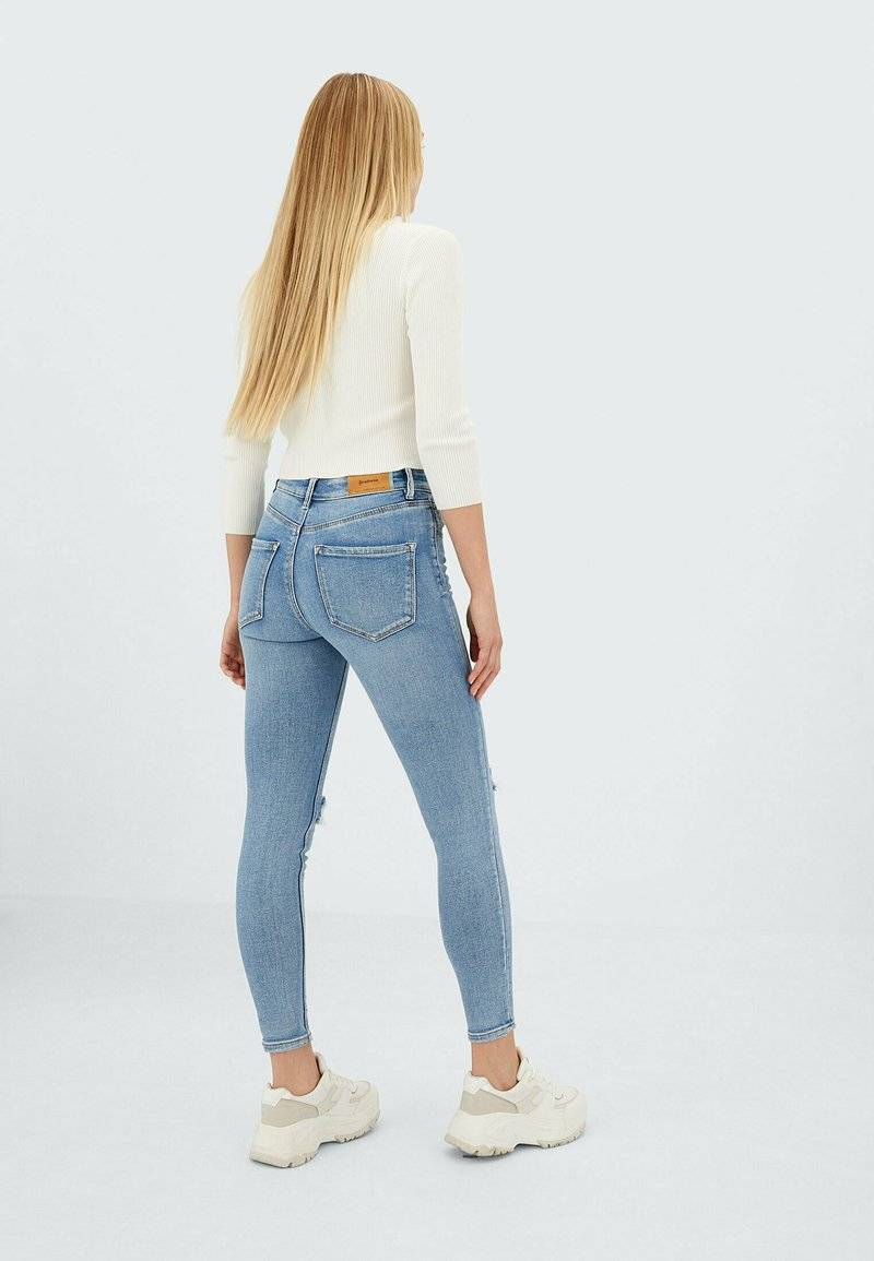 Stradivarius Stradivarius Jeans Skinny Fit - neon blue zollfrei