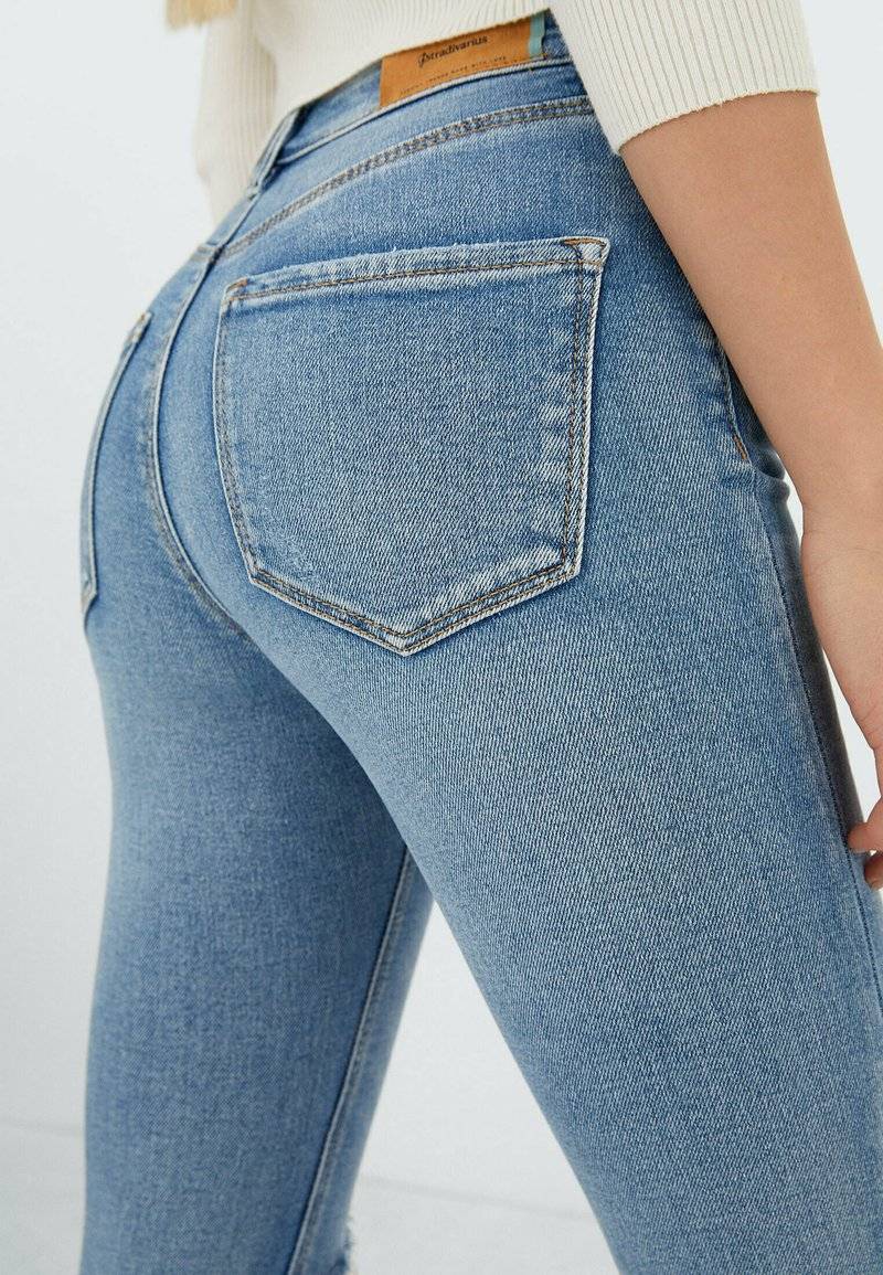 Stradivarius Stradivarius Jeans Skinny Fit - neon blue zollfrei