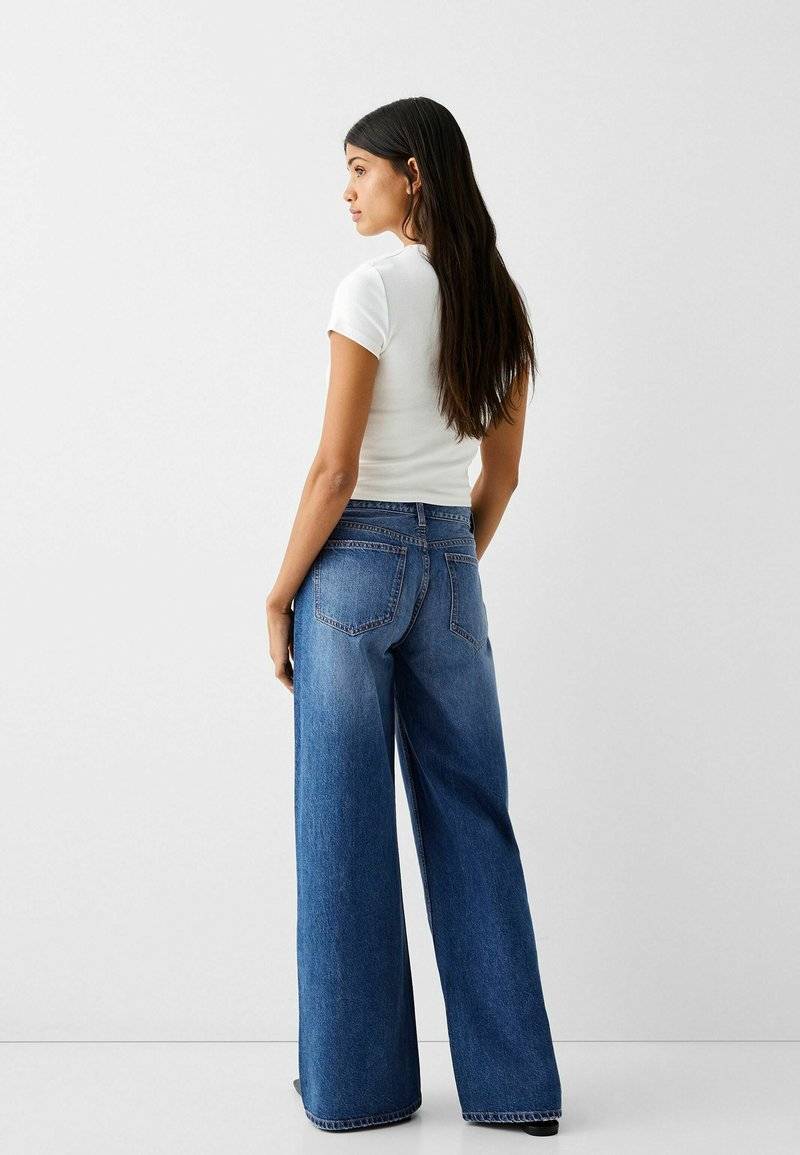Bershka Bershka WIDE-LEG - Relaxed fit jeans - dark blue 50% Rabatt für begrenzte Zeit