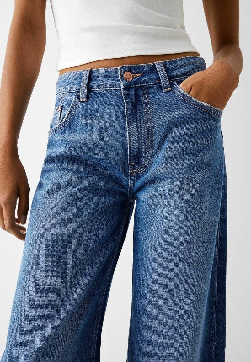 Bershka Bershka WIDE-LEG - Relaxed fit jeans - dark blue 50% Rabatt für begrenzte Zeit