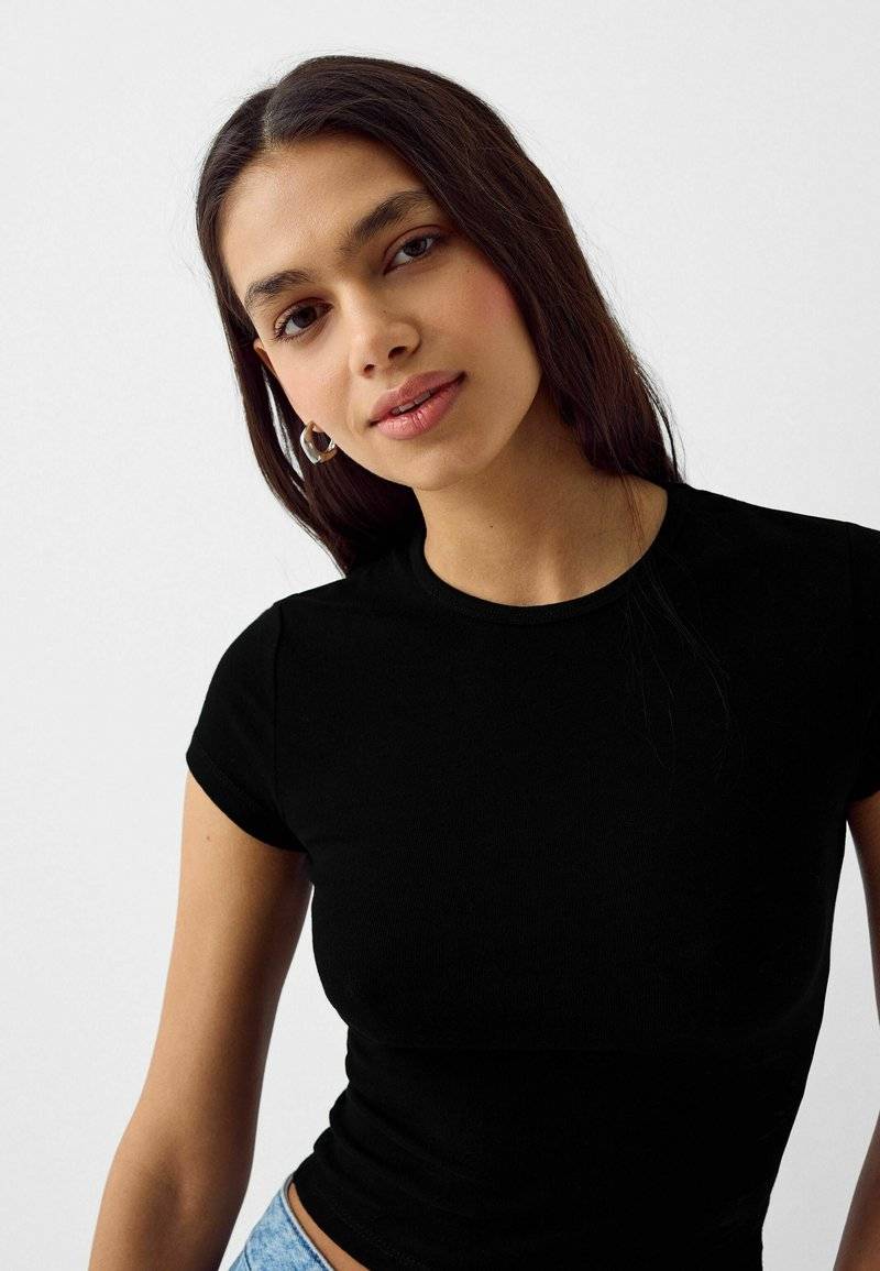 Bershka Bershka SHORT SLEEVE ROUND NECK 2 PACK - Basic T-shirt - black Verkauf