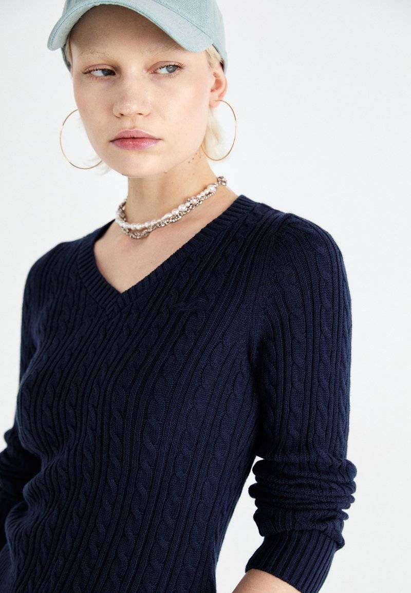 Hollister Co. Hollister Co. ICON CABLE V NECK - Jumper - navy blazer Bis zu 50% Rabatt
