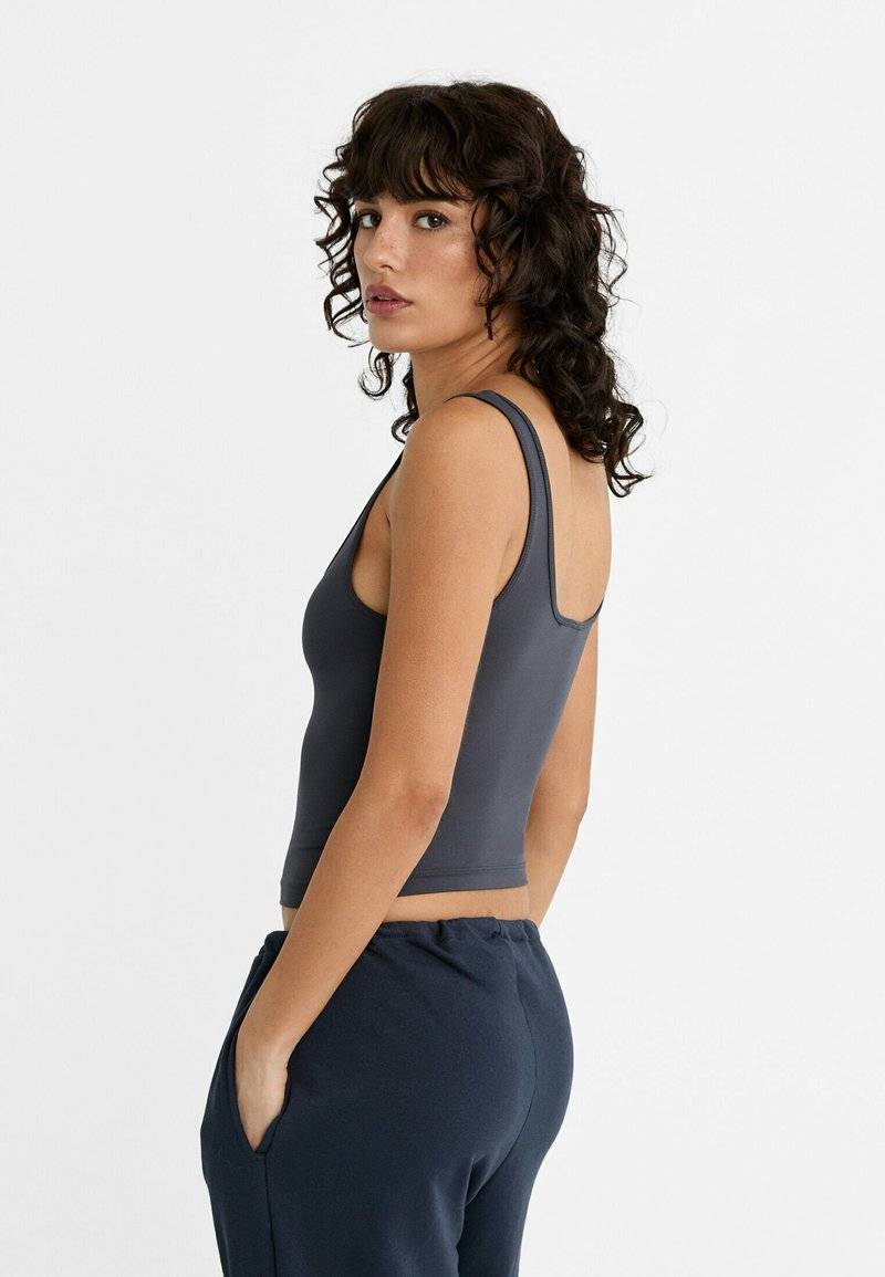 Stradivarius Stradivarius Top - dark blue Vierteljährliche Förderung