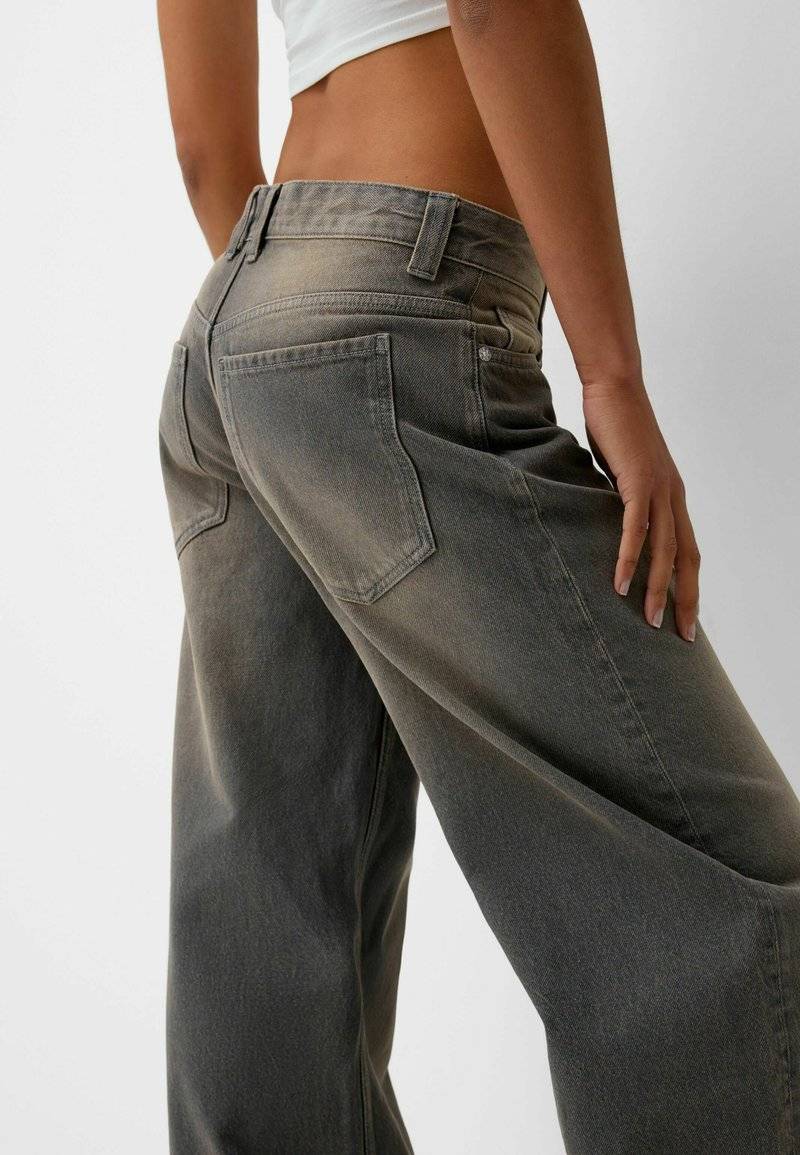 Bershka Bershka BALLOON FIT - Relaxed fit jeans - mottled dark grey Riesige Rabatte