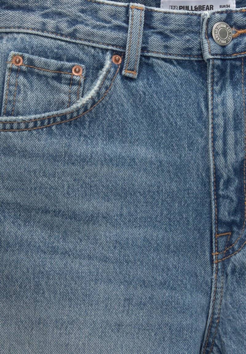 PULL&BEAR PULL&BEAR HIGH-WAIST - BERMUDA - Denim shorts - blue denim Clearance-Verkauf
