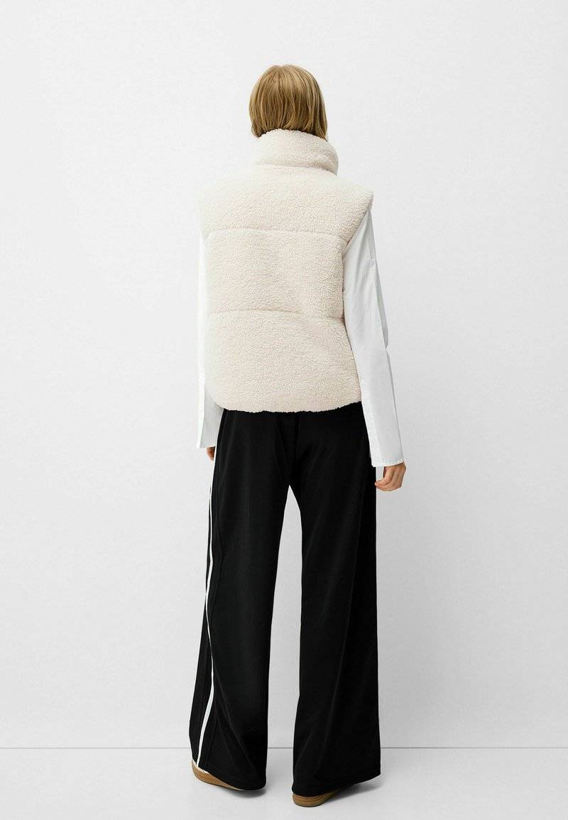 Bershka Bershka REVERSIBLE - Waistcoat - white Begrenzt auf 3 Tage