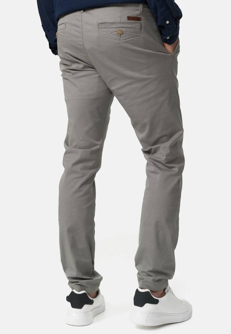 INDICODE JEANS INDICODE JEANS CHERRY - Chinos - light grey Speichern exportieren