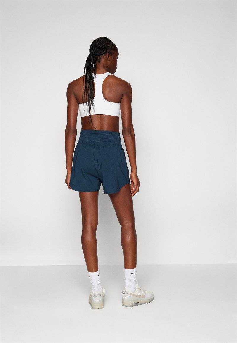 Nike Performance Nike Performance ONE - Sports shorts Flash Sale