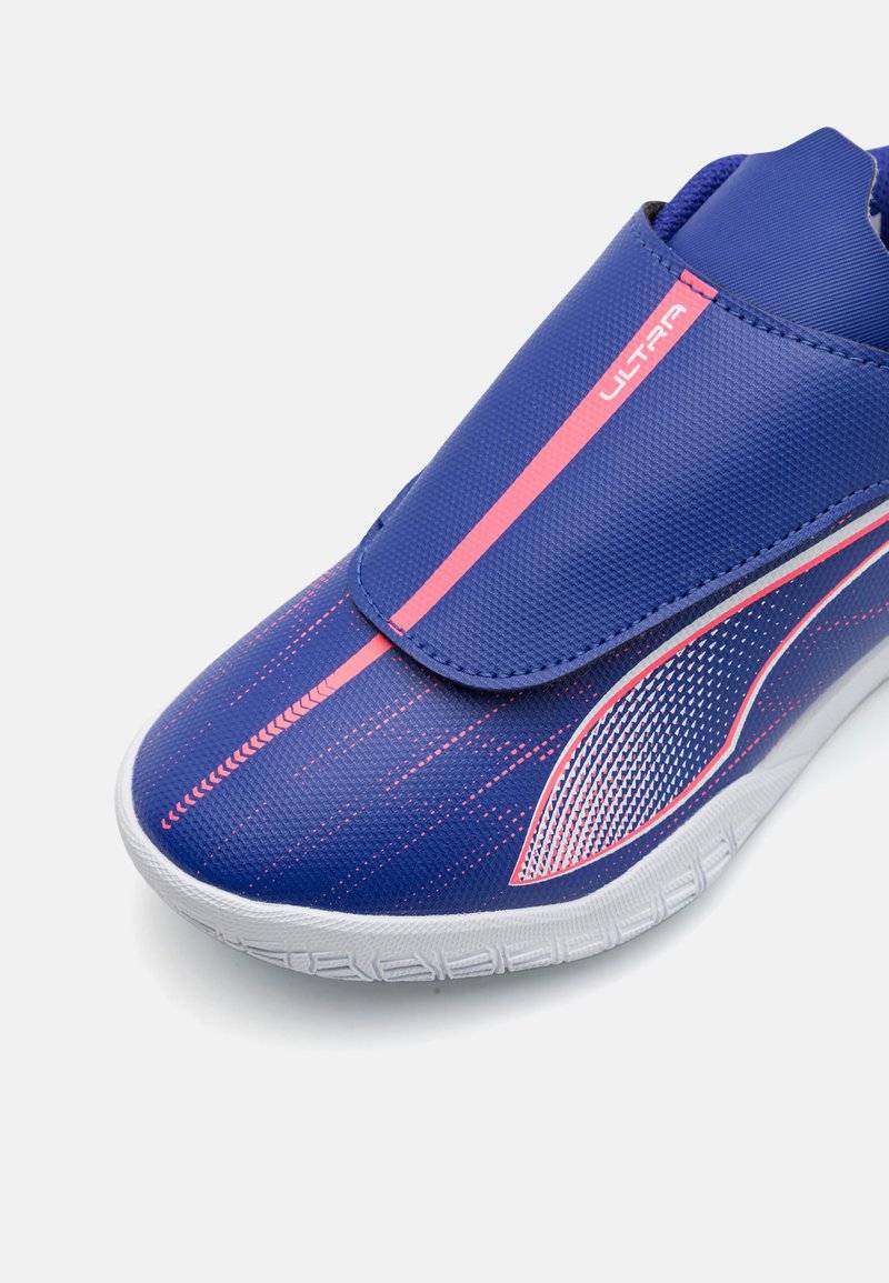Puma Puma ULTRA 5 PLAY IT JR UNISEX - Indoor football boots Nur noch ein Tag übrig