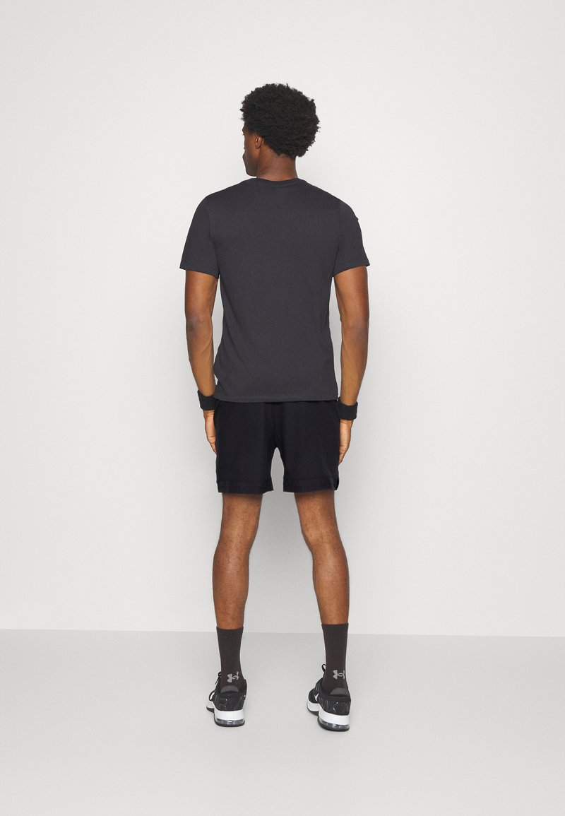Under Armour Under Armour VANISH SHORTS - Sports shorts Speichern exportieren