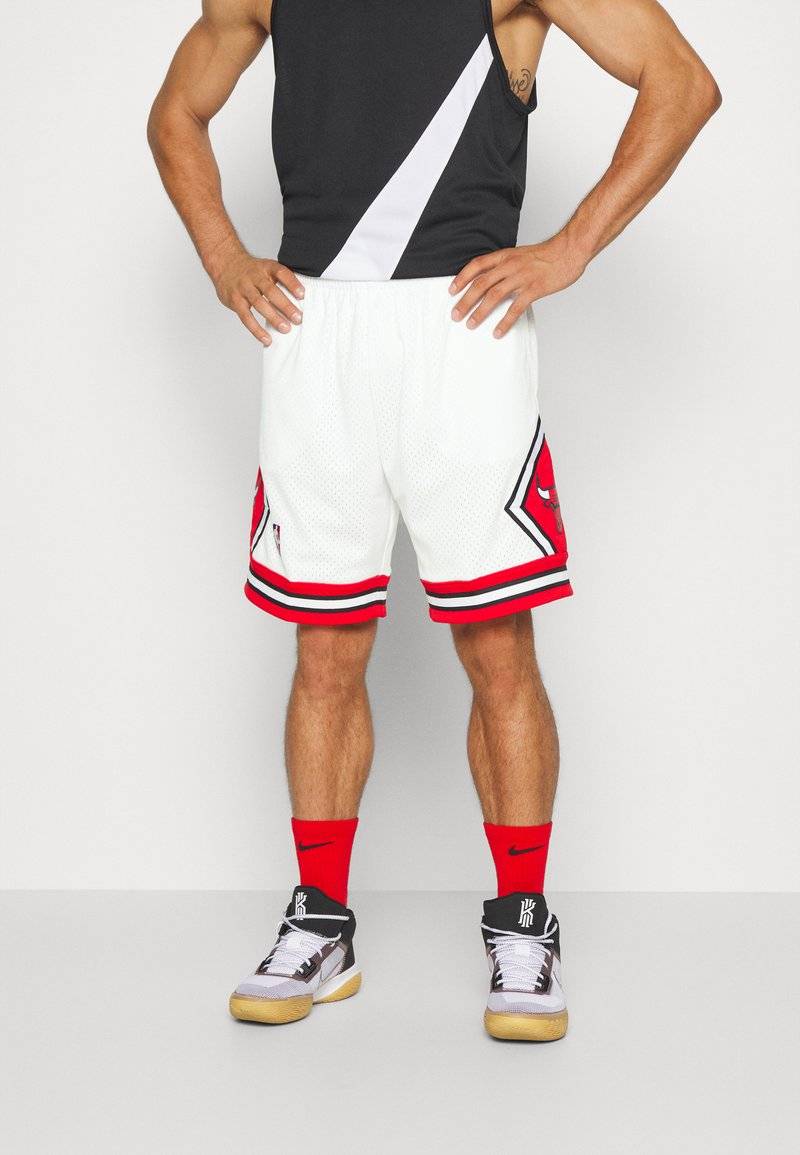 Mitchell & Ness Mitchell & Ness NBA CHICAGO BULLS SWINGMAN SHORT - Sports shorts - white Im Verkauf