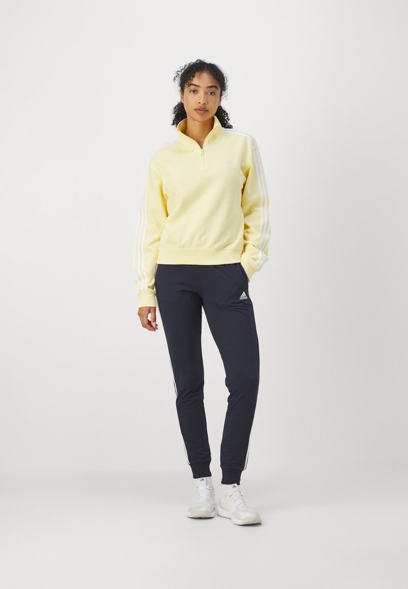 adidas Sportswear adidas Sportswear ESSENTIALS 3-STRIPES QUARTER ZIP - Sweatshirt - almost yellow Hotsell