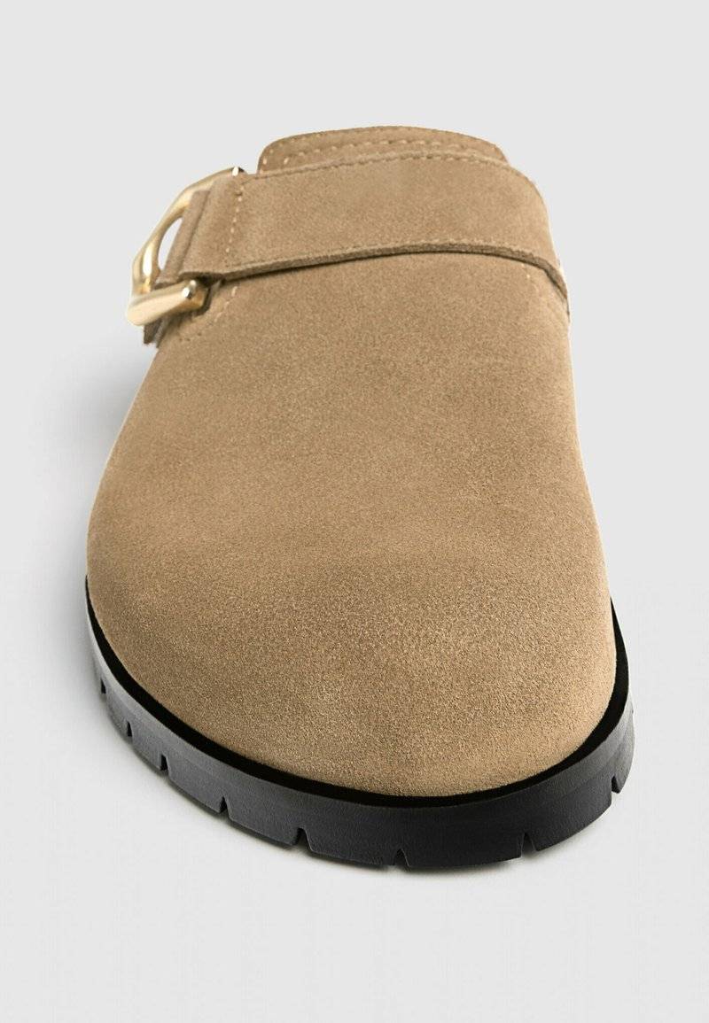 Stradivarius Stradivarius WITH BUCKLE DETAILS - Clogs - beige Online Shopping