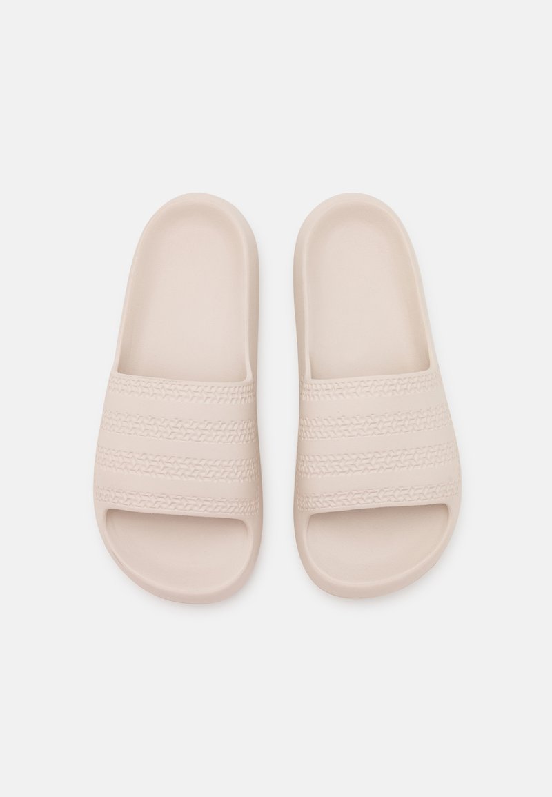 adidas Originals adidas Originals ADILETTE AYOON - Mules - beige Jubiläumsangebot