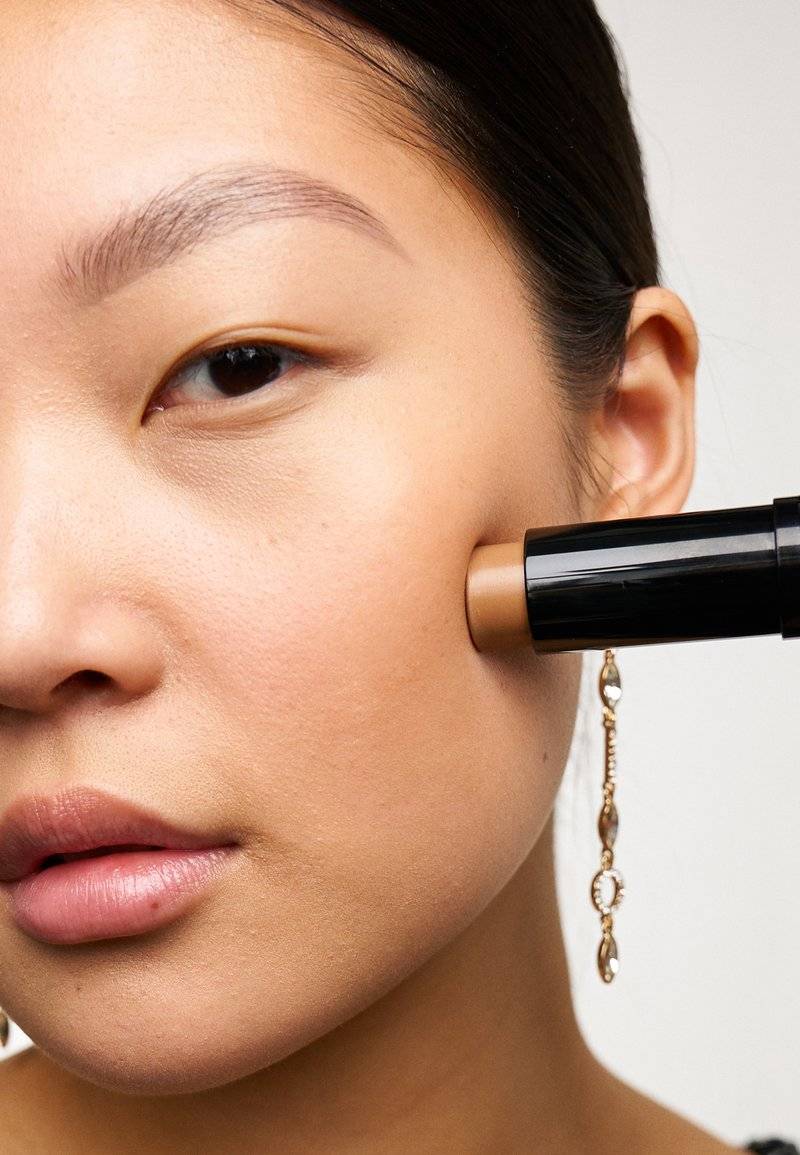 KIKO Milano KIKO Milano SCULPTING TOUCH CREAMY STICK CONTOUR - Contouring - 200 hazelnut Vierteljährliche Förderung