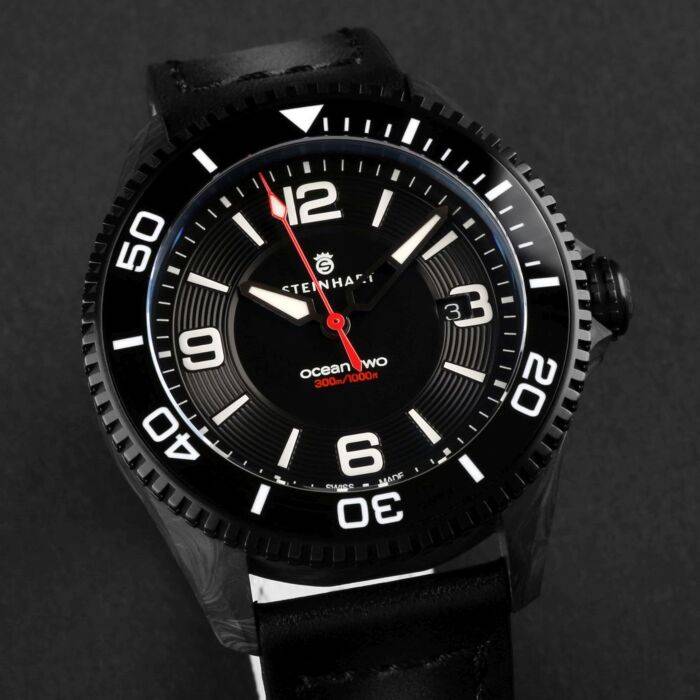 Steinhart Ocean 2 premium Carbon Black Taucheruhr Vierteljährliche Förderung