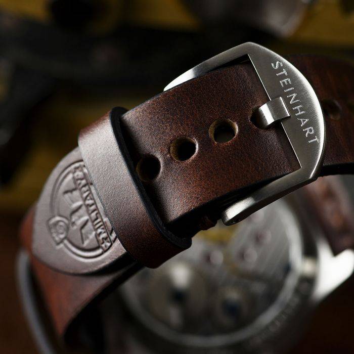 Steinhart MILITARY 42 handaufzug Günstiger Verkauf