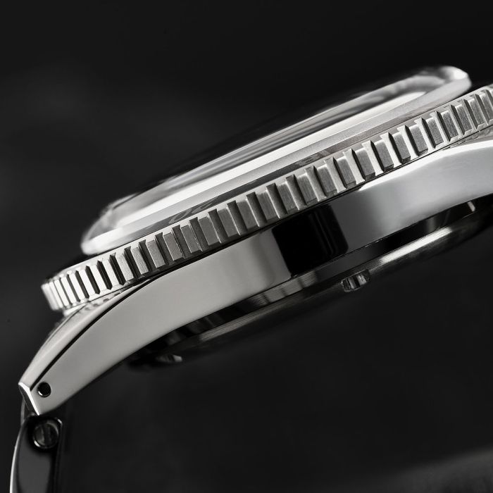 Steinhart Ocean One vintage Dual Time premium Taucheruhr JETZT KAUFEN