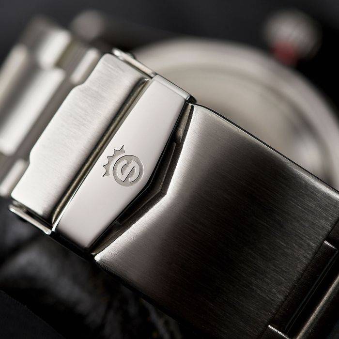 Steinhart Ocean One vintage Dual Time premium Taucheruhr JETZT KAUFEN