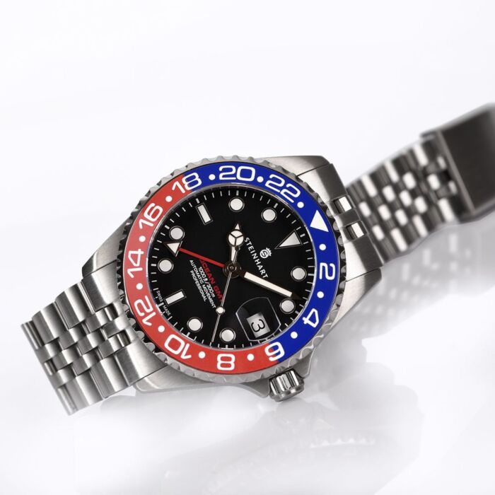 Steinhart Ocean 39 GMT.2 BLUE-RED Ceramic Taucheruhr Black Friday