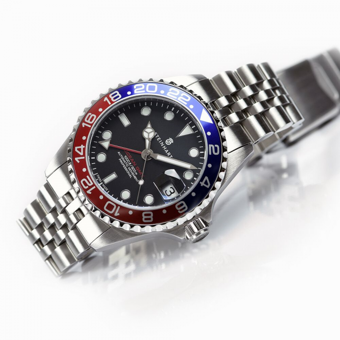 Steinhart Ocean 39 GMT BLUE-RED .2 Taucheruhr Valentinstagsangebot