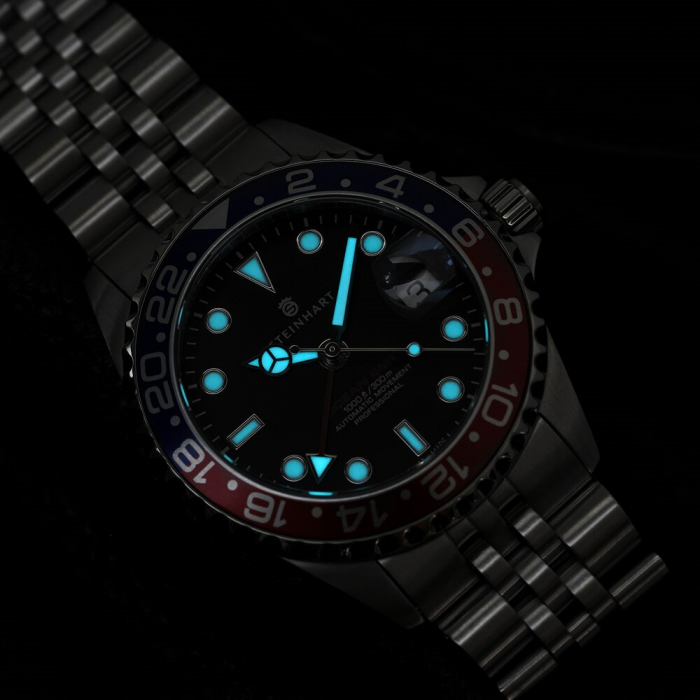 Steinhart Ocean 39 GMT BLUE-RED .2 Taucheruhr Valentinstagsangebot