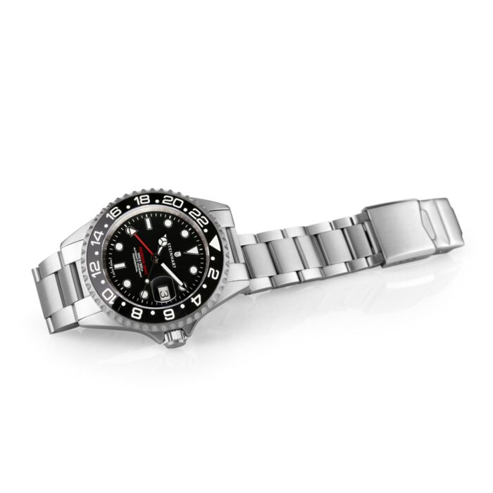 Steinhart Ocean One GMT BLACK Ceramic Taucheruhr Lagerräumung