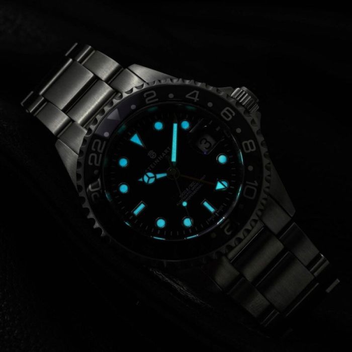 Steinhart Ocean One GMT BLACK Taucheruhr Top Angebot