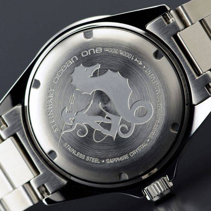 Steinhart Ocean One GMT BLACK-RED Taucheruhr Neueste Mode