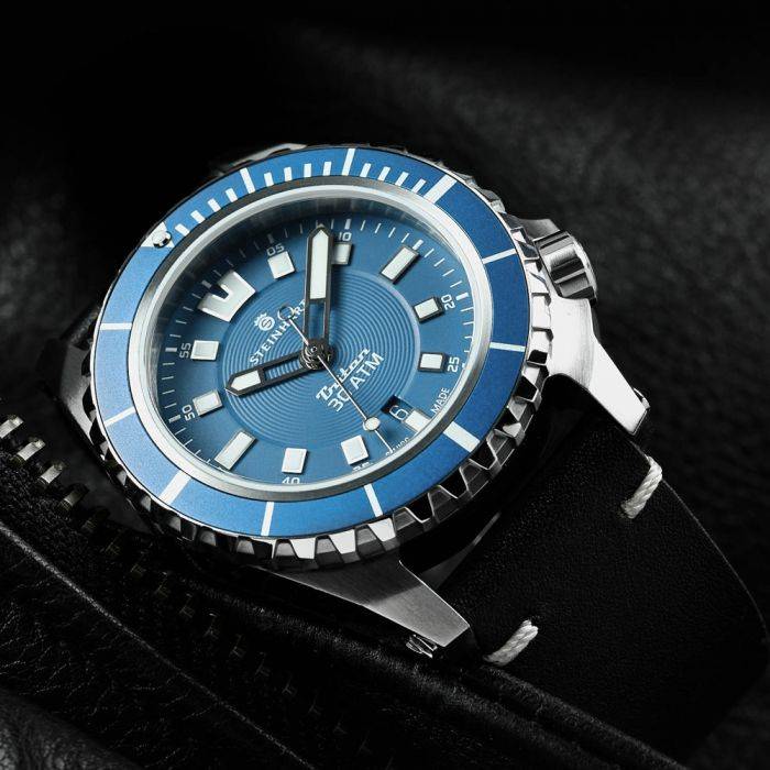 Steinhart Triton 30 ATM BLUE Taucheruhr Neueste Stile