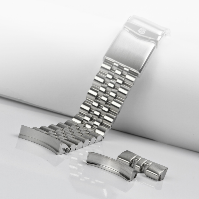 Steinhart Stahlband 22x18 mm fünfreihig für Ocean 42 inkl. 2 Bandanstöße Heißer Verkauf